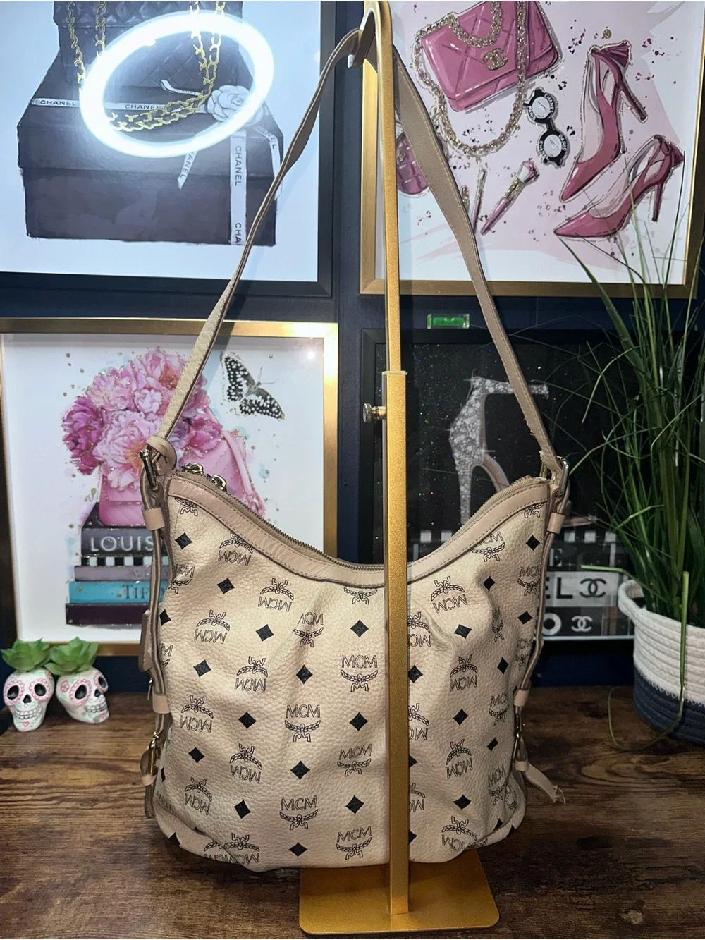 MCM Visetos Hobo Shoulder Bag Beige Cognac Leather Gold Hardware Padlock Key
